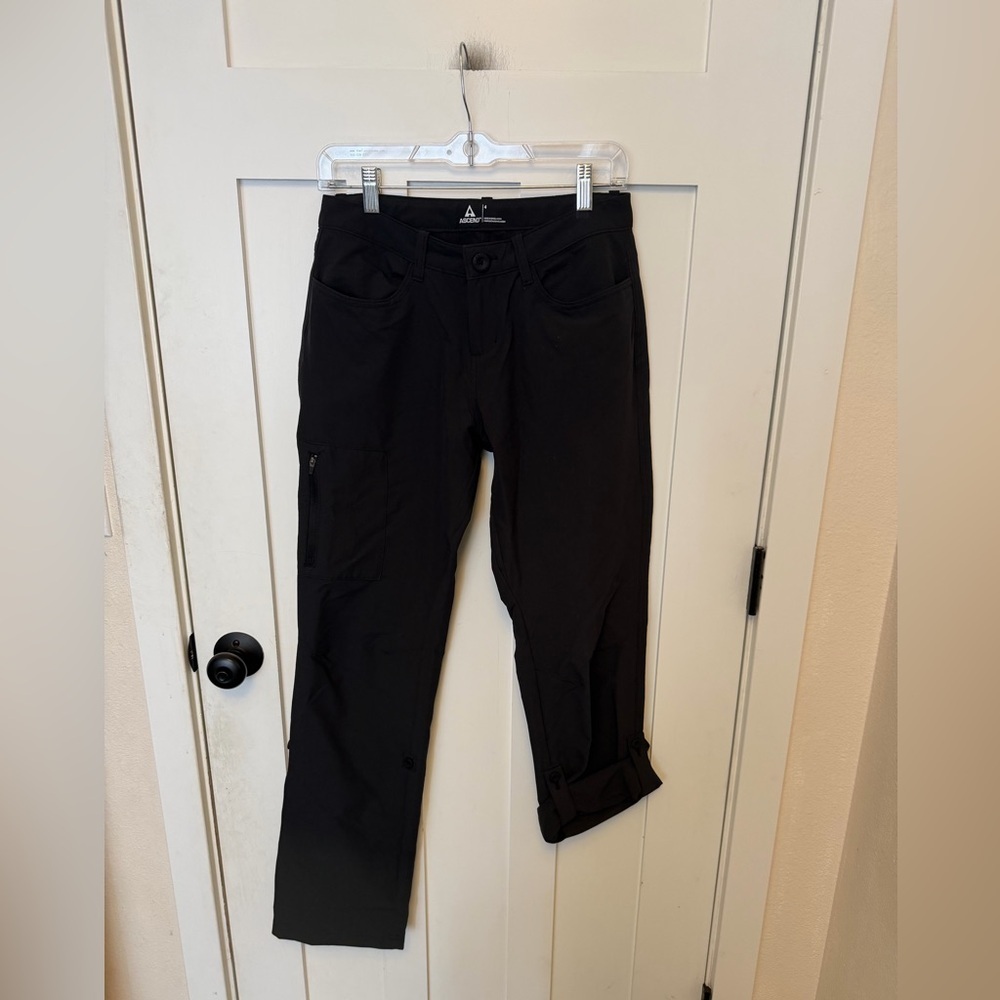 Ascend hiking pants Black Size 4 Outdoors Roll up cuff pockets straight leg